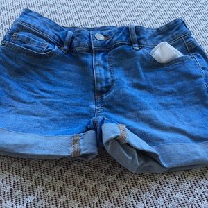 Shorts size 4 small